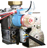 gas valve in postion with leads1a.gif